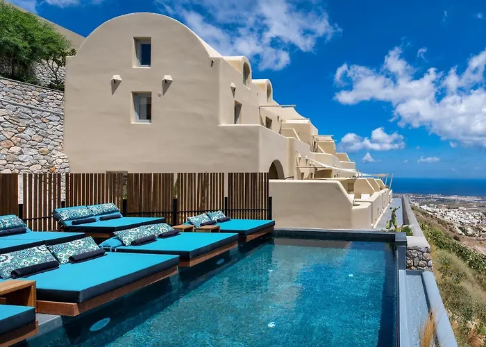 Hotel Skyfall - Adults Only