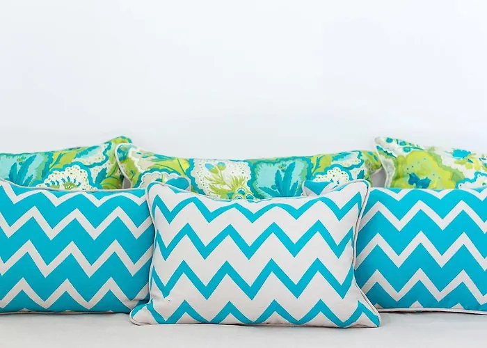 Skyfall - Adults Only Hotel