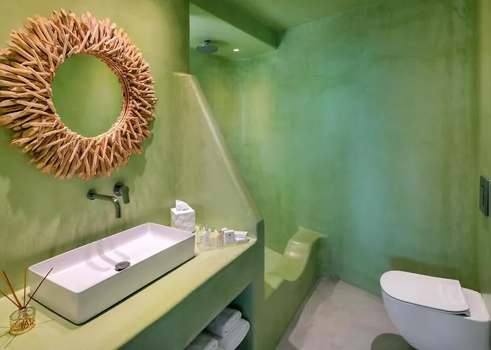 Hotel Skyfall - Adults Only