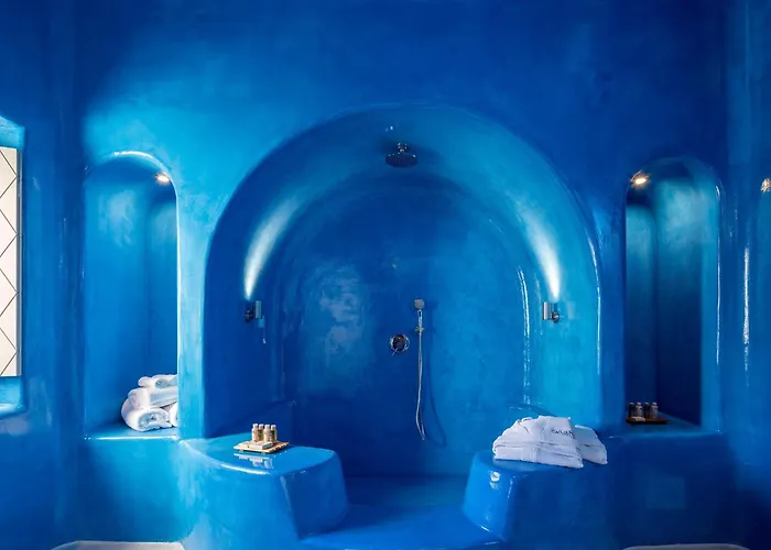 Hotel Skyfall - Adults Only