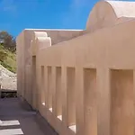Skyfall - Adults Only 5* Pýrgos