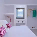 Skyfall - Adults Only Pyrgos Kallistis
