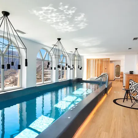 Skyfall - Adults Only Πύργος