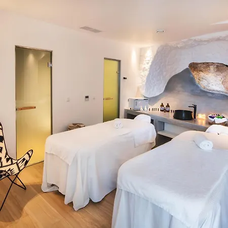 Skyfall - Adults Only Hotel Pýrgos