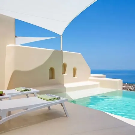 Hotel Skyfall - Adults Only