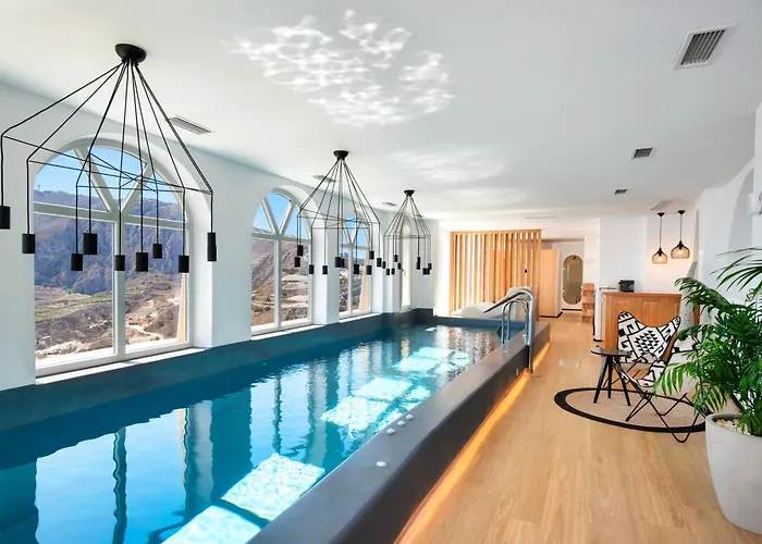 Skyfall - Adults Only Пиргос